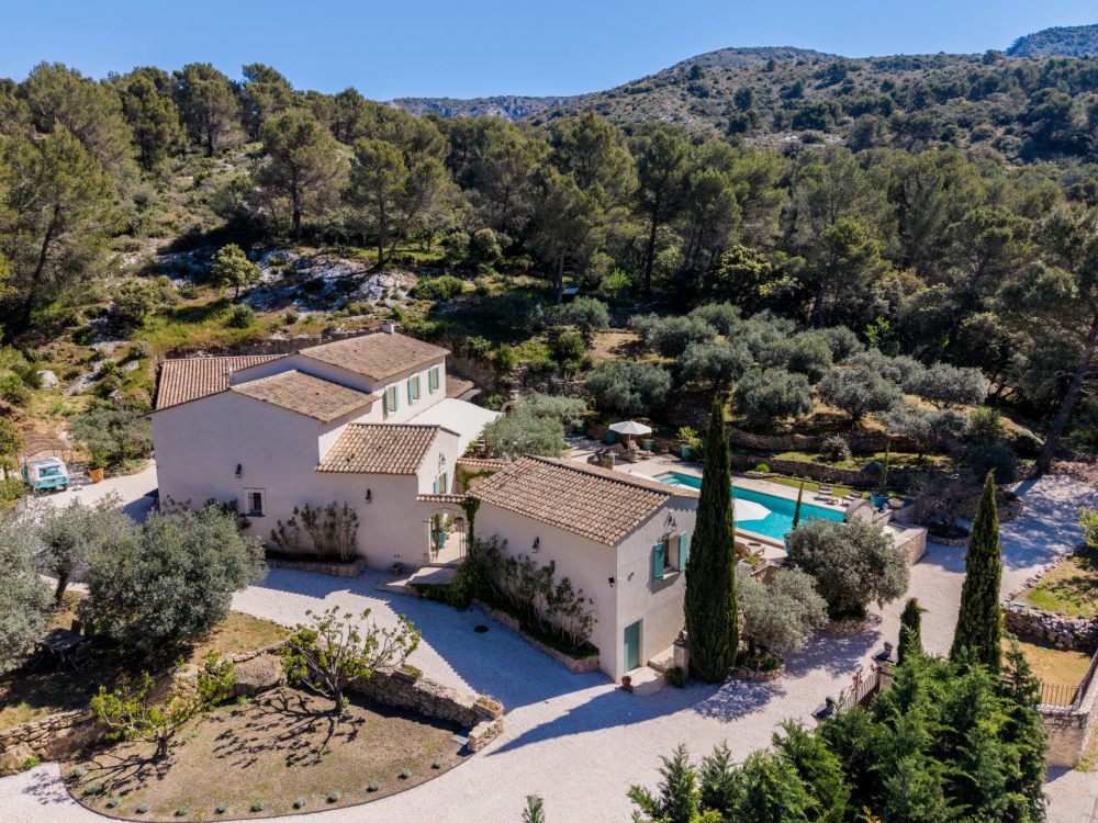 Photographs of Mas de l’Ecrin villa in Provence - Image 23 of 50