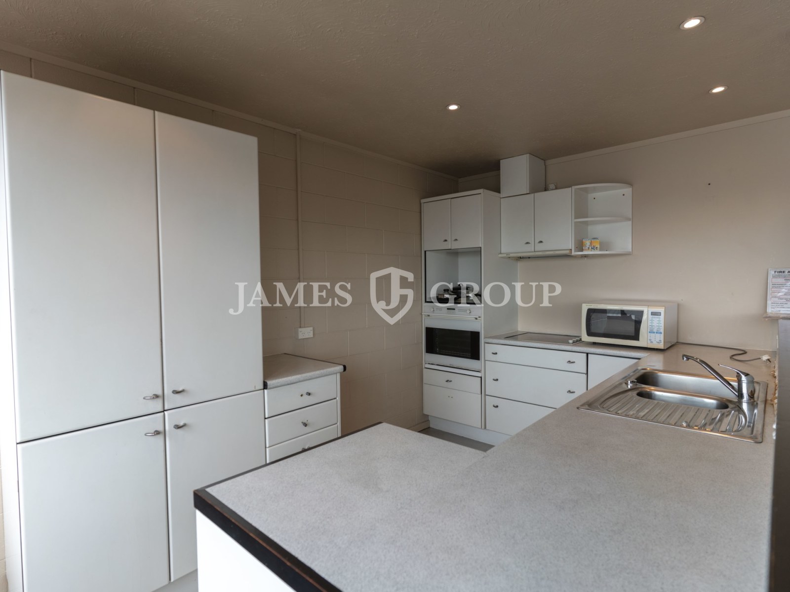Well-presented Warehouse & Office | East Tamaki