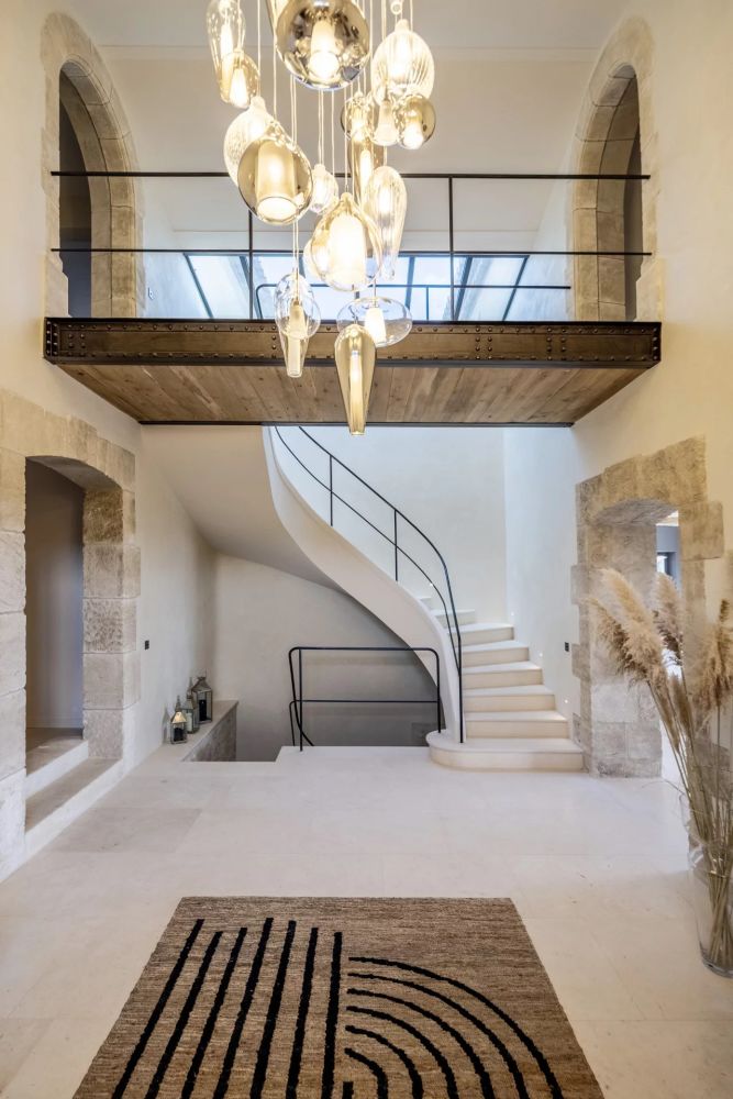 Photographs of Mas des Crêtes villa in Provence - Image 34 of 41