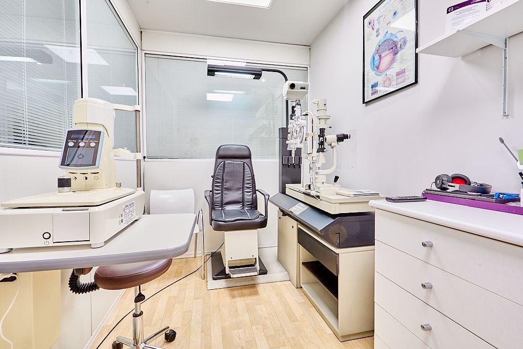 Tienda Óptico C.C. CARREFOUR AUGUSTA - AV. NAVARRA  180 50011 ZARAGOZA interior