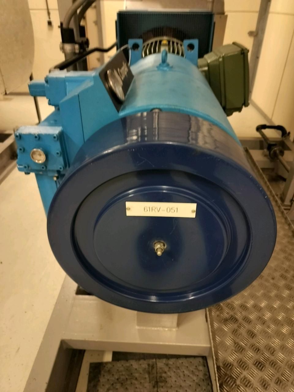 Compressors with dryers-Hydrovane - Image 4