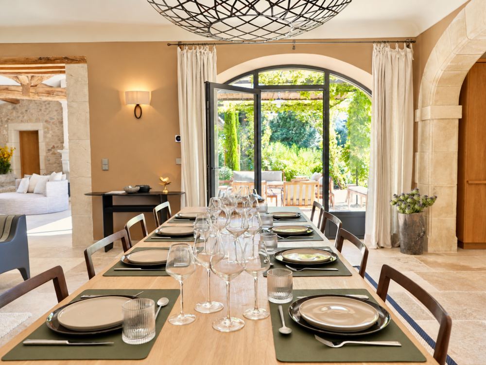 Photographs of New! Mas des Rêves villa in Provence - Image 10 of 47