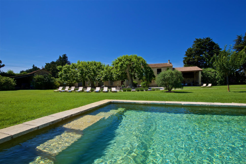 Photographs of Mas de la Galifette villa in Provence - Image 3 of 37