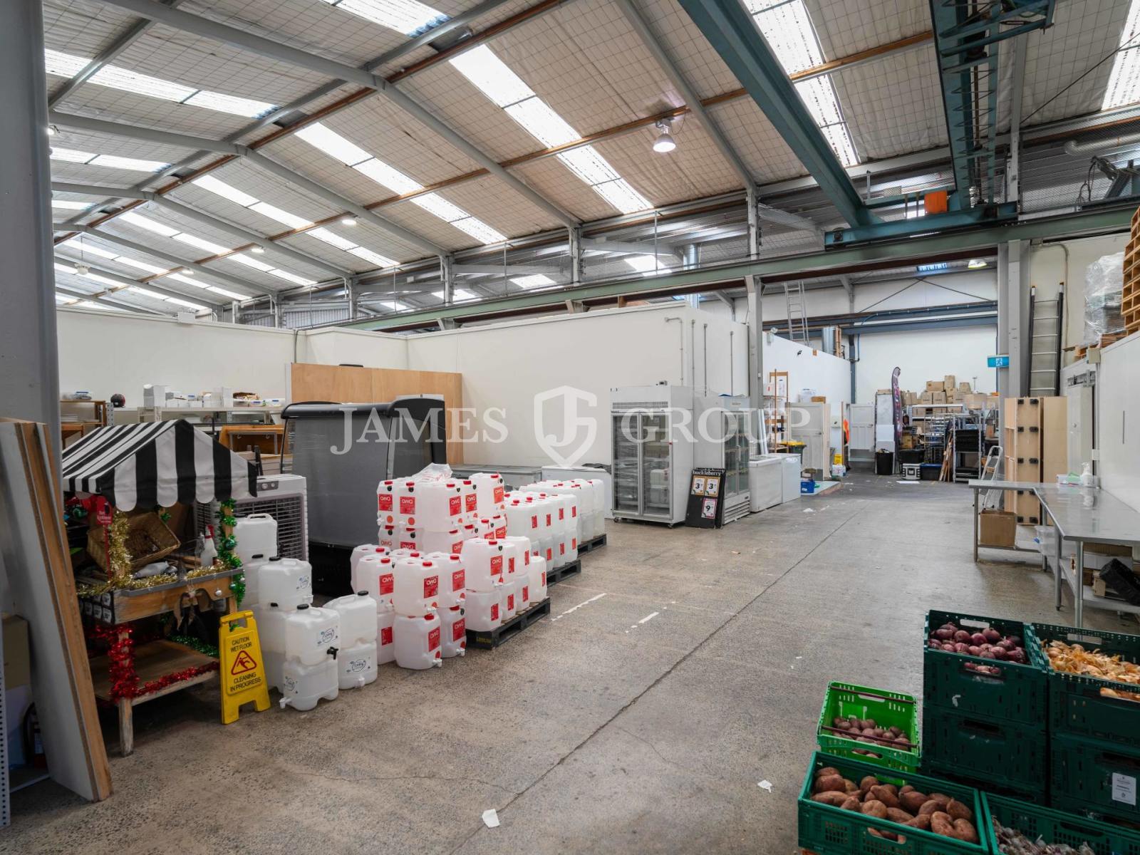 1,750sqm Prime New Lynn Warehouse + Large Yard
