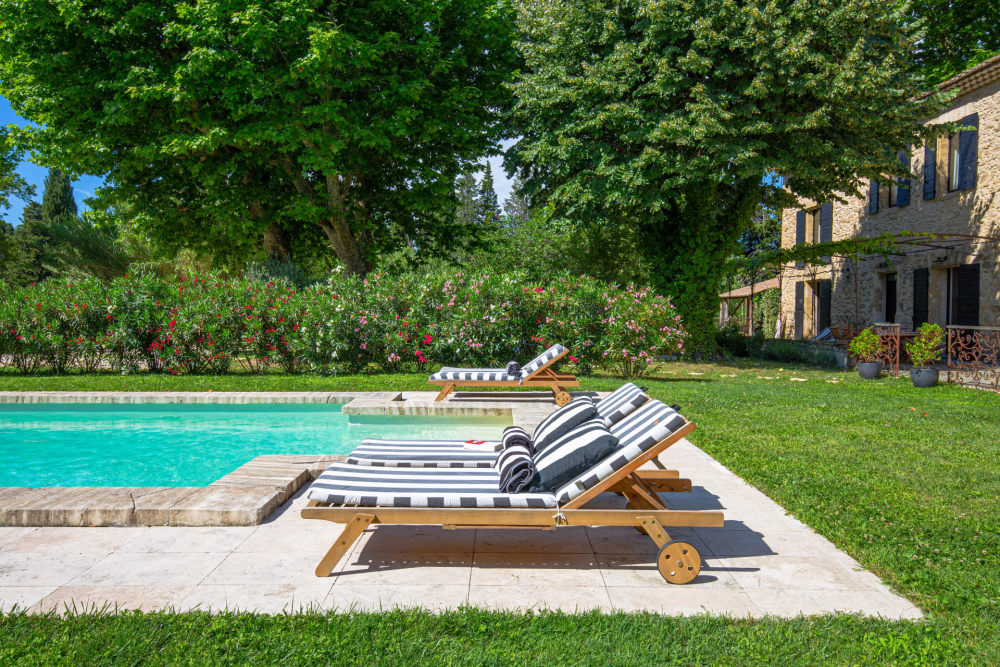 Photographs of Mas de la Sorgue villa in Provence - Image 44 of 45