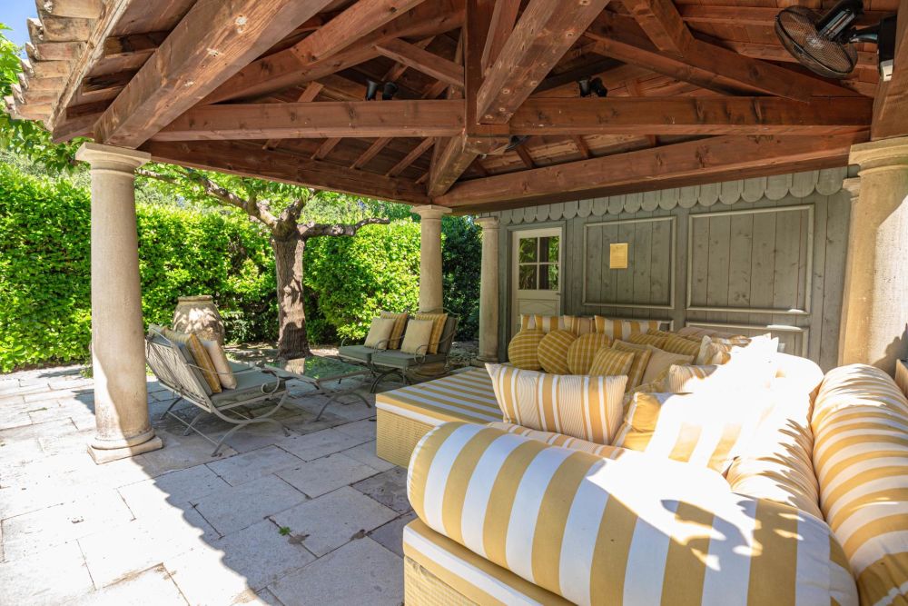 Photographs of Mas du Calanquet villa in Provence - Image 27 of 44