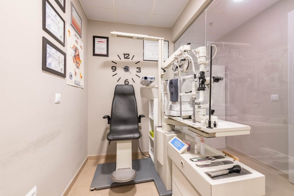 Tienda Óptico C.C. CARREFOUR PEÑACASTILLO - EL EMPALME 39011 SANTANDER interior