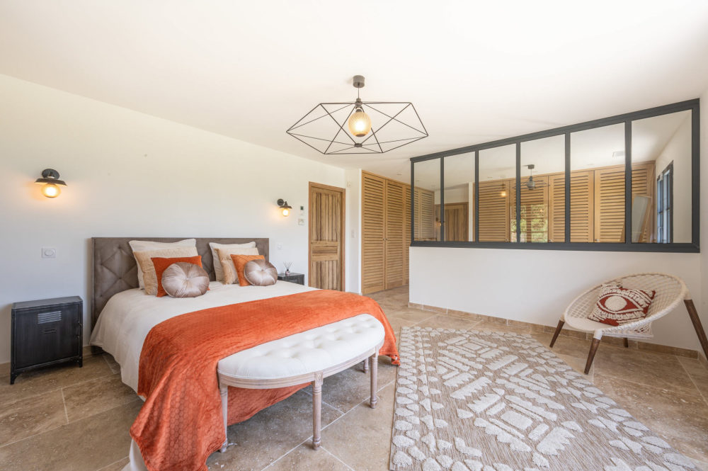 Photographs of Mas des Alizées villa in Provence - Image 20 of 33
