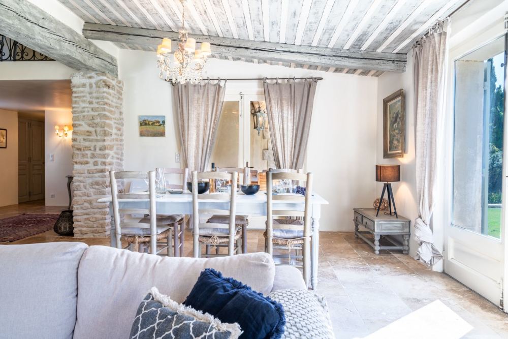 Photographs of La Charmerie villa in Provence - Image 9 of 35