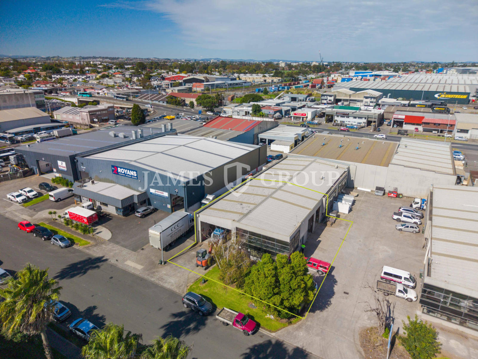 443m² Industrial Unit | Dual Roller Doors