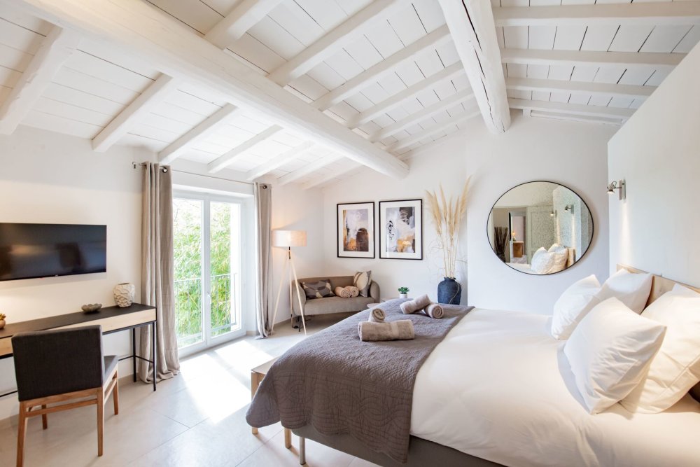 Photographs of Mas du Zephyr villa in Provence - Image 23 of 31