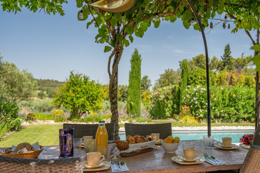 Photographs of New! Mas du Trésor villa in Provence - Image 15 of 35