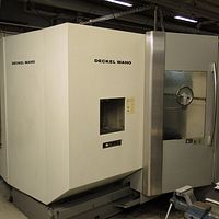 CNC Vertical Machining Centre-DMG Deckel-Maho - Image 3