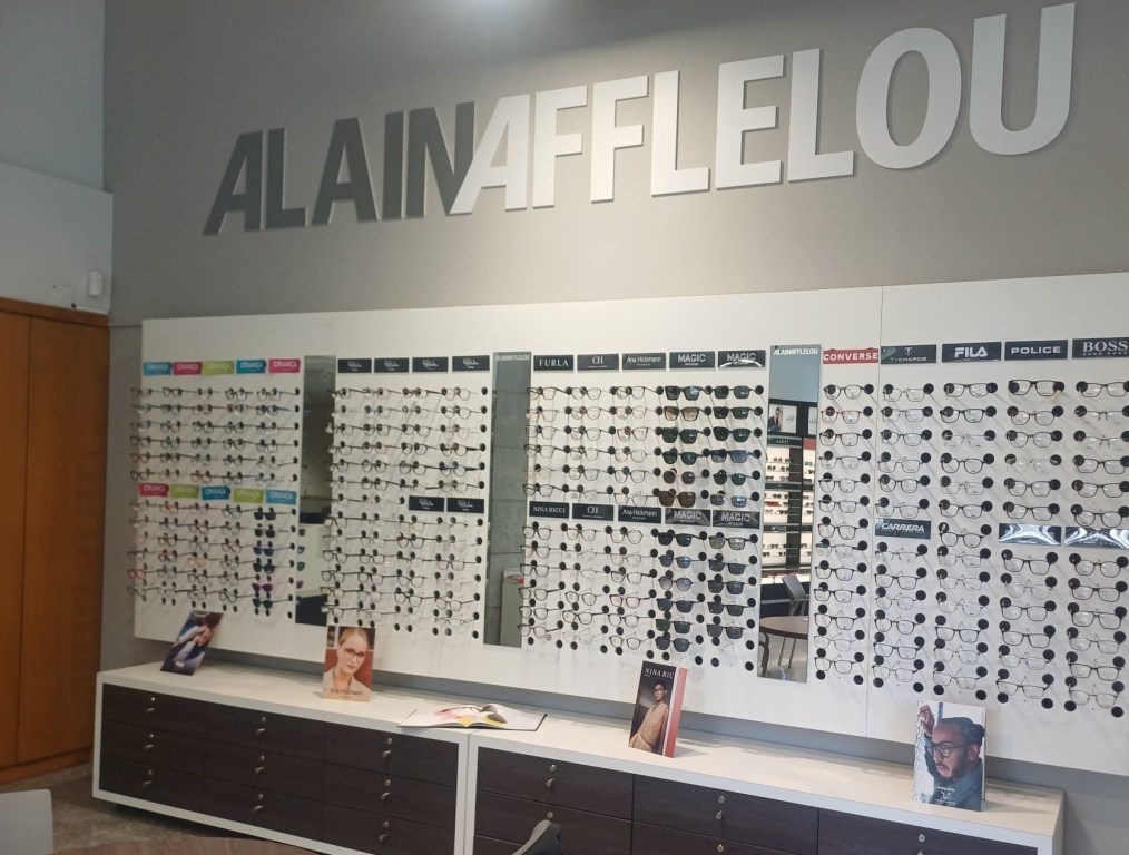 Loja Optometrista Av. Calouste Gulbenkian, 1 – Loja 3510-055 VISEU indoor