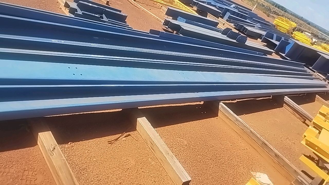 Lot of Metal Structures/ Street 2 / BOX C7