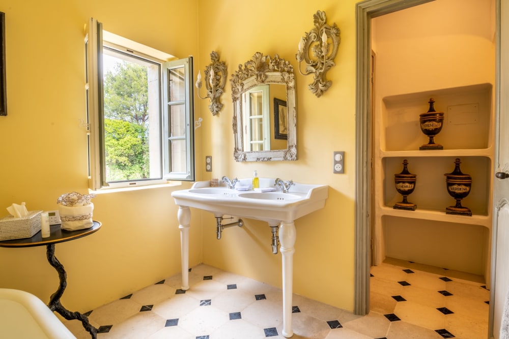 Photographs of Mas des Traditions villa in Provence - Image 27 of 41