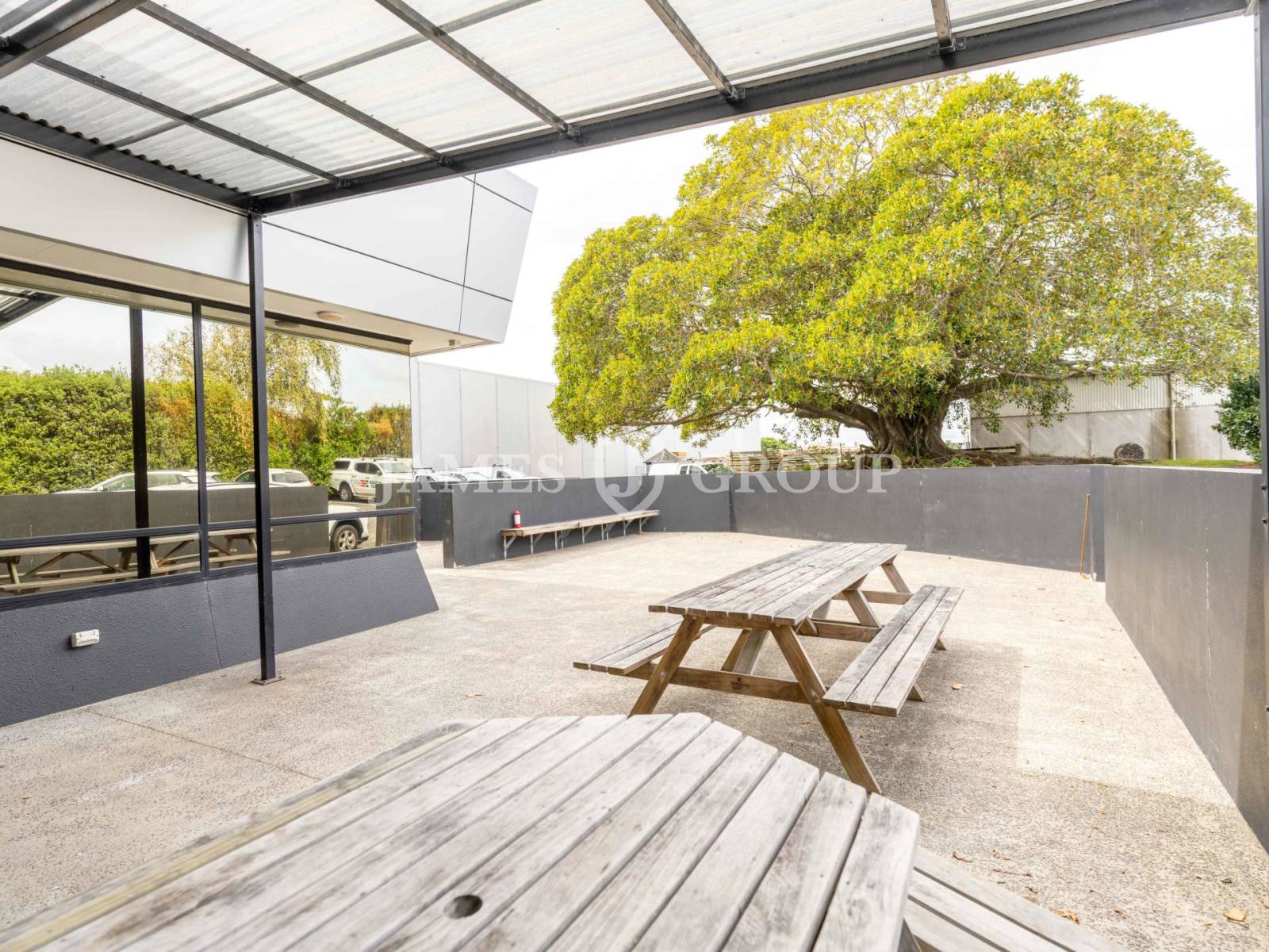 2,998m² High Stud Warehouse | 5,612m² Secure Yard