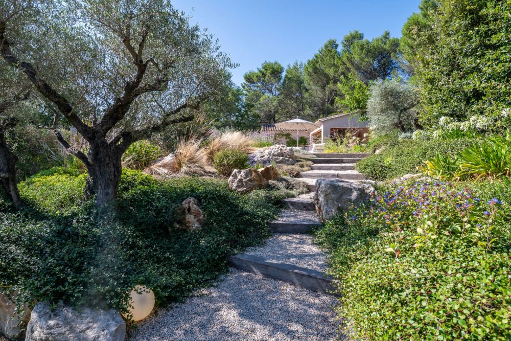 Photographs of Mas des Mimosas villa in Provence - Image 29 of 47