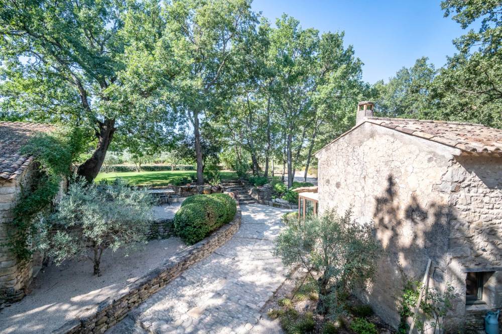 Photographs of Mas les Gardiols villa in Provence - Image 42 of 43