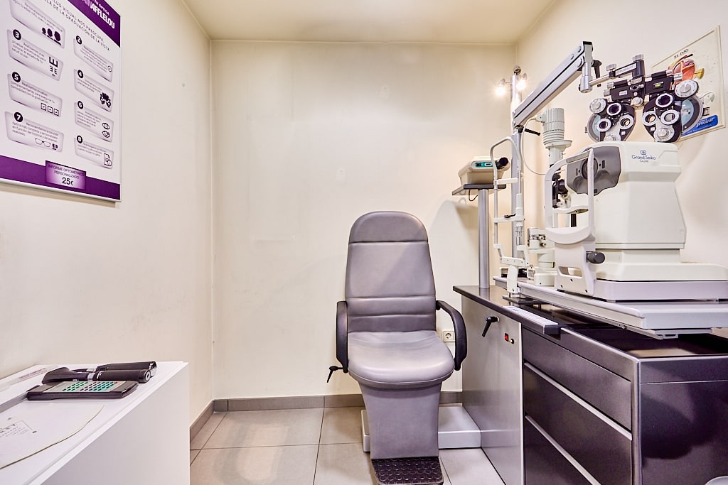 Tienda Óptico PZA. RAFAEL ALBERTI  1 28523 RIVAS VACIAMADRID interior