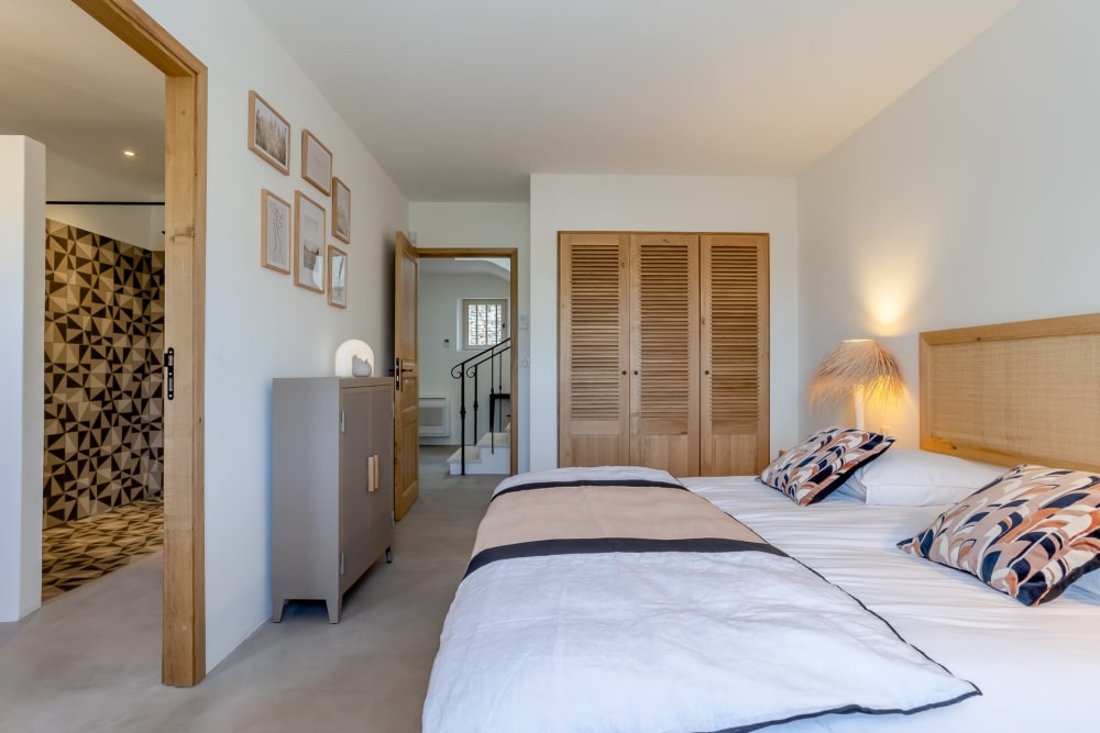 Photographs of Mas la Mirande villa in Provence - Image 36 of 49