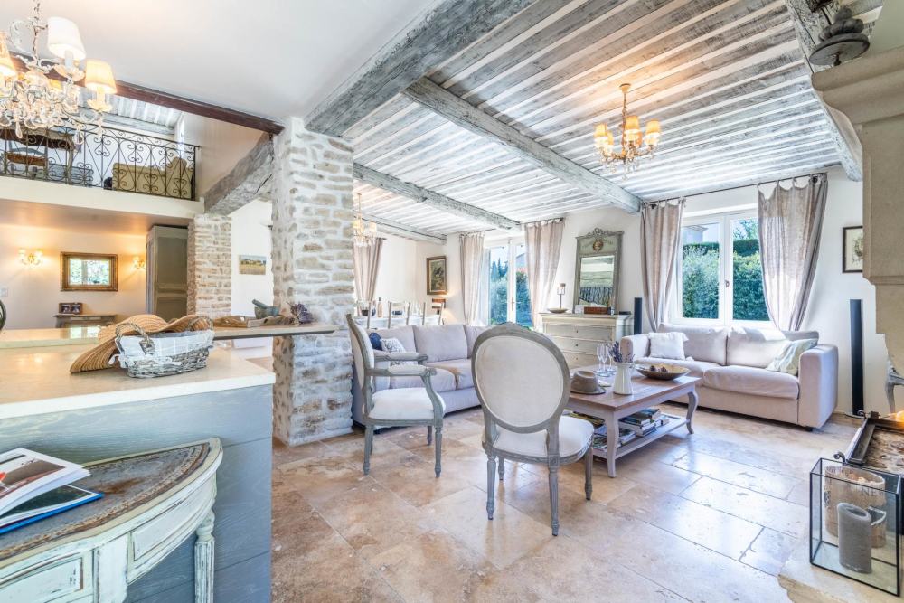 Photographs of La Charmerie villa in Provence - Image 13 of 35