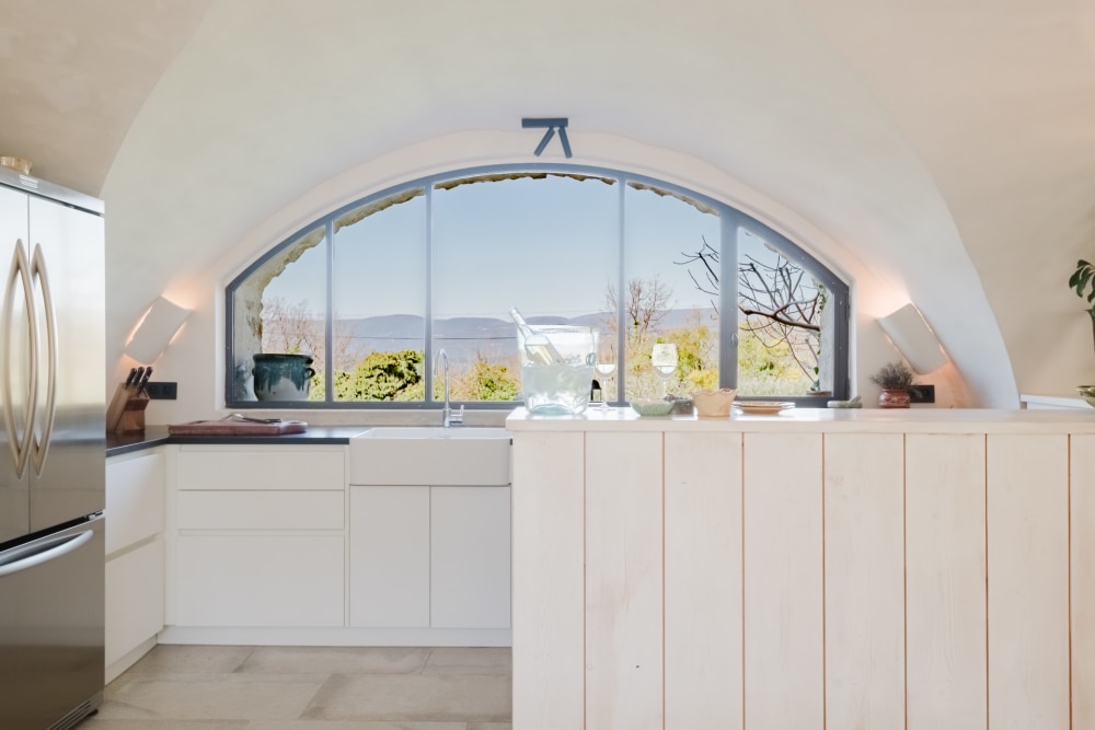 Photographs of Mas des Bleuets villa in Provence - Image 8 of 44