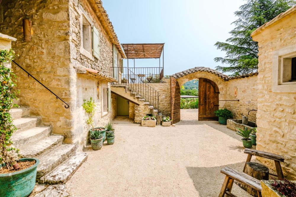 Photographs of Mas des Secrets villa in Provence - Image 40 of 47