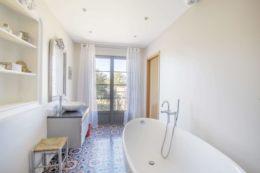 Photographs of Bastide des Carrieres villa in Provence - Image 31 of 43