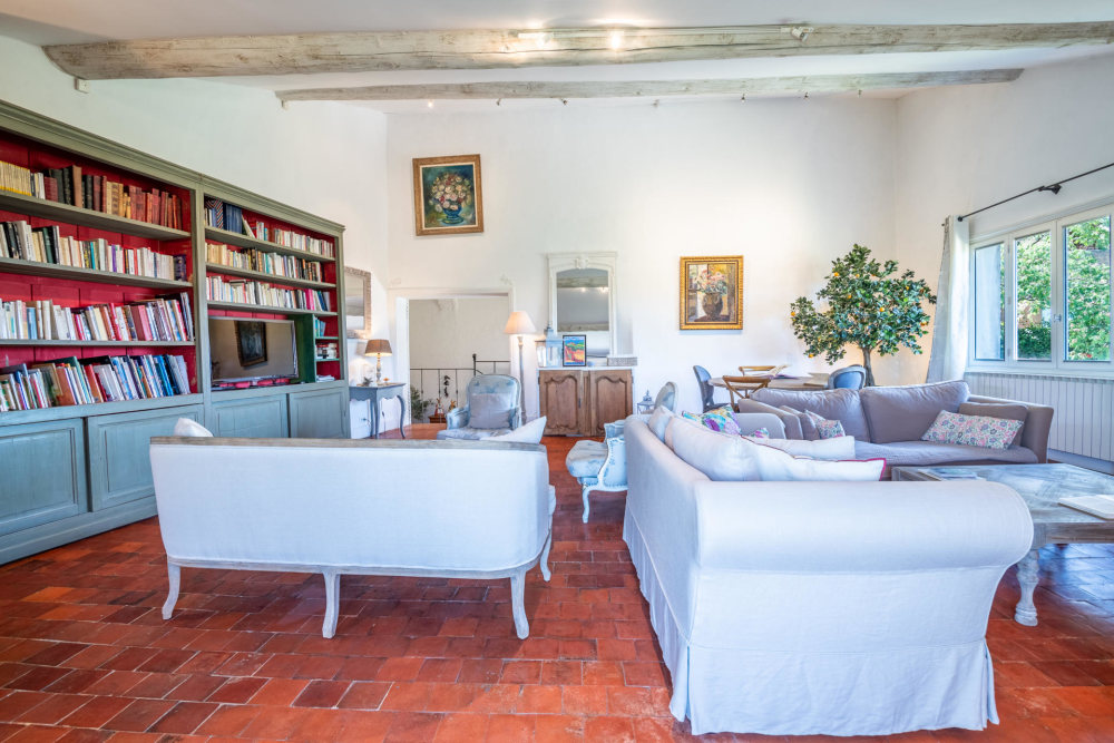 Photographs of Villa la Feniere villa in Provence - Image 6 of 28