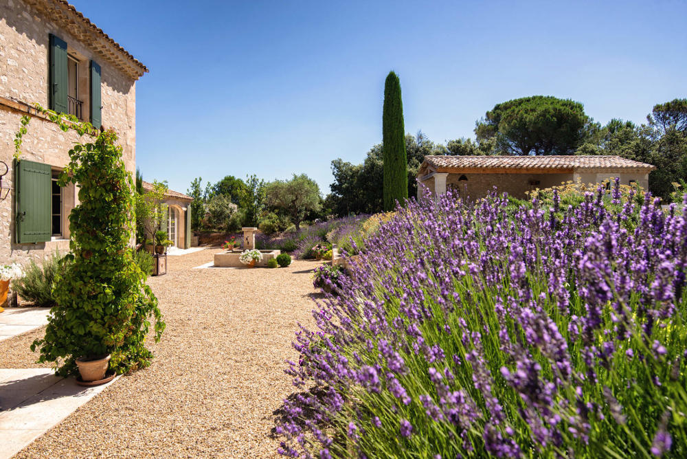 Photographs of Mas la Gloriette villa in Provence - Image 34 of 51