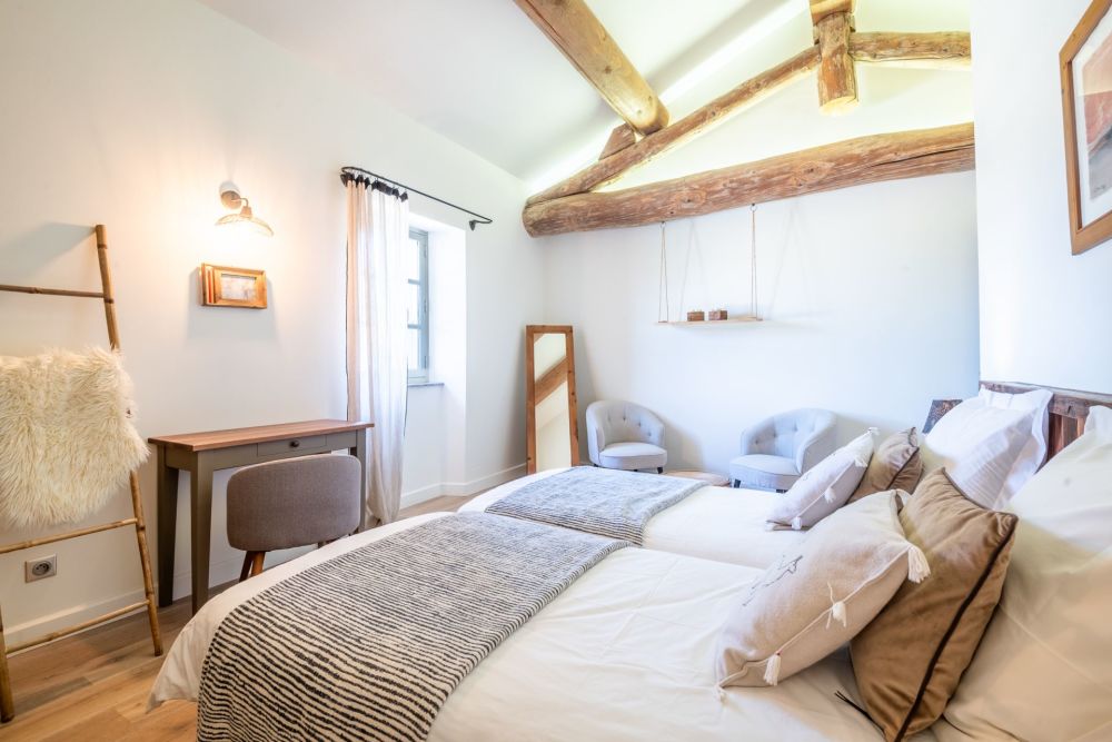 Photographs of Mas du Menuisier villa in Provence - Image 36 of 45