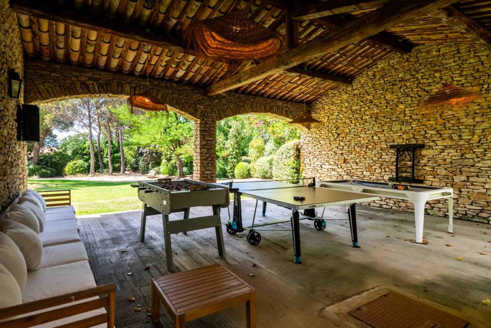 Photographs of Mas des Papillons villa in Provence - Image 43 of 45