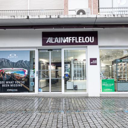 Magasin Opticien 4 place Marcadal 65100 LOURDES