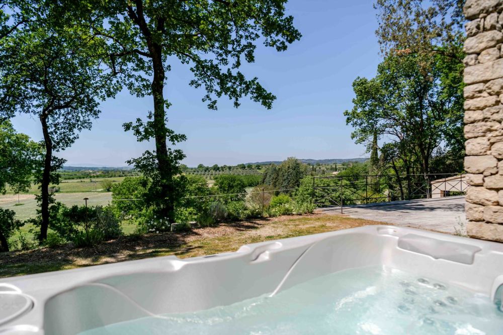 Photographs of A l’ombre des Chênes villa in Provence - Image 20 of 35