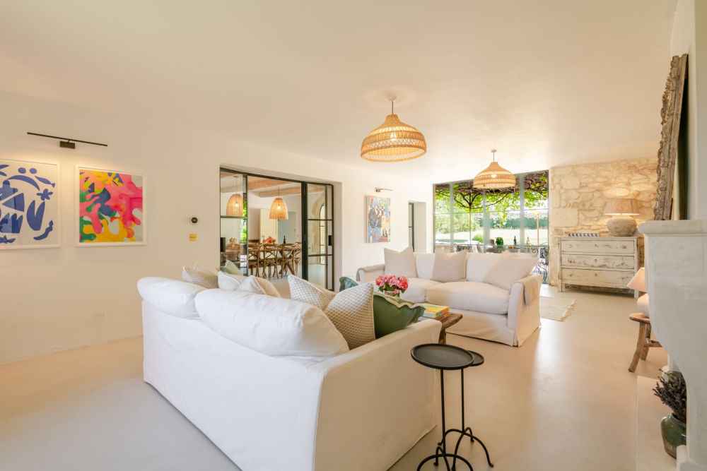 Photographs of Mas des Splendeurs villa in Provence - Image 17 of 53