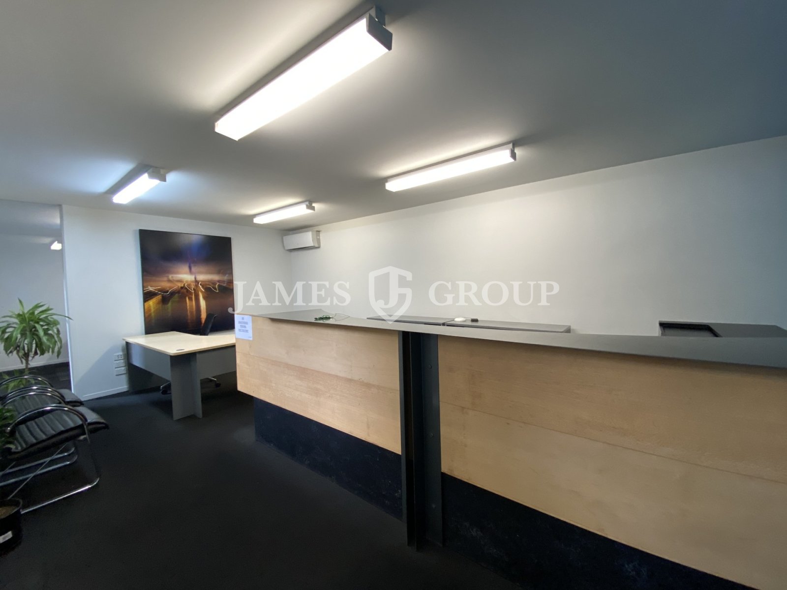 High Profile 1,496m² Penrose Industrial