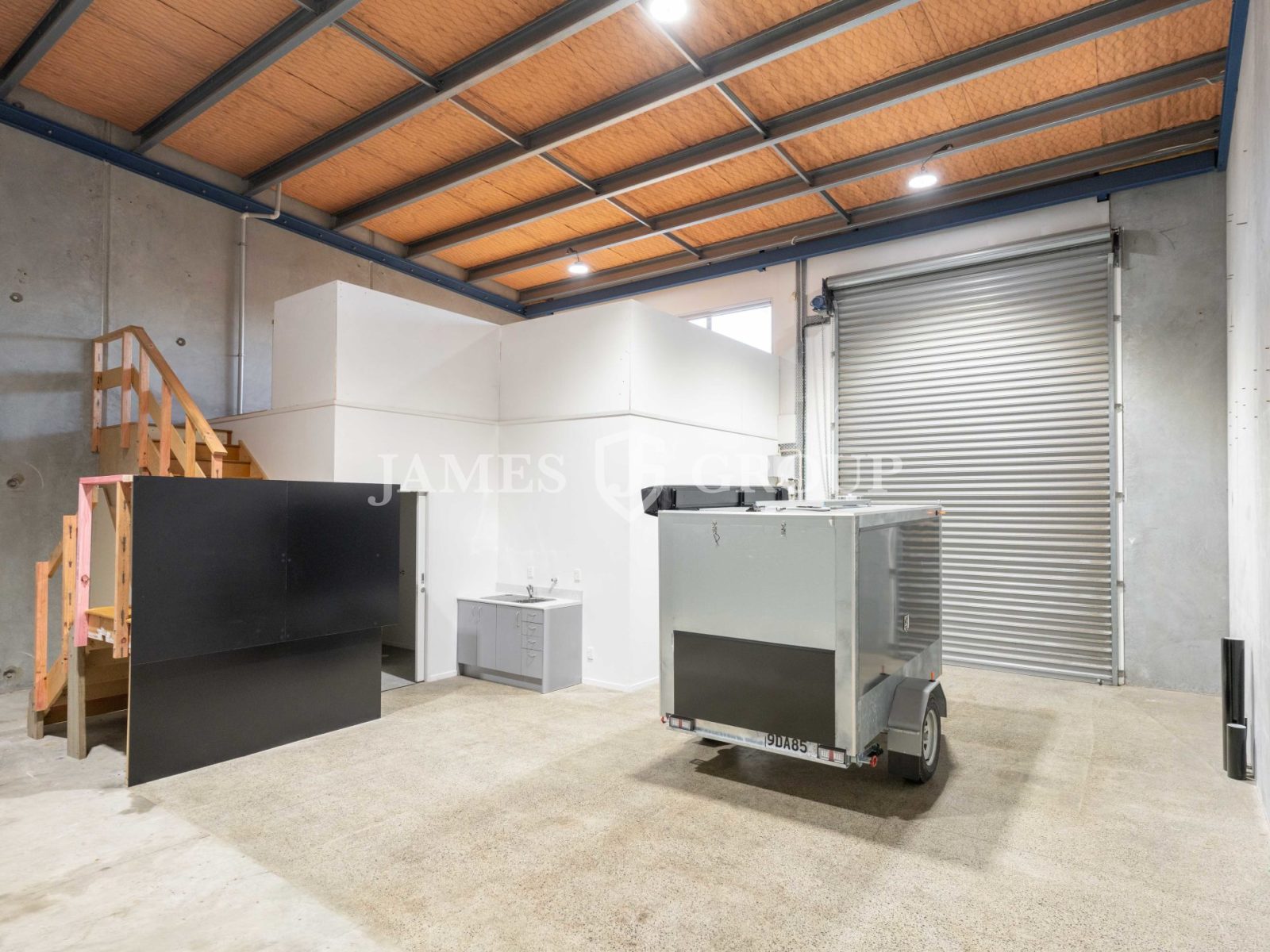 100m² Industrial | Secure Lambie Drive Complex