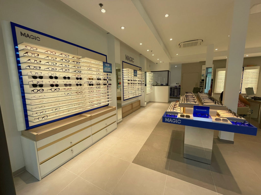 Magasin Opticien C.C. Carrefour - Av. du Grand Cottignies 59290 WASQUEHAL intérieur