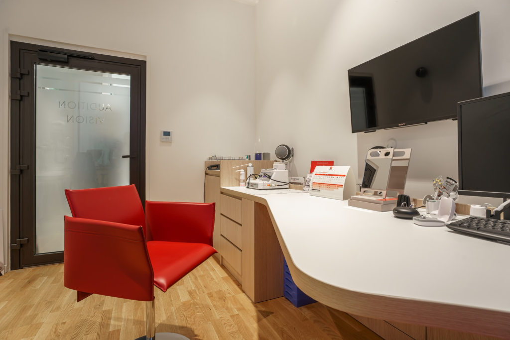 Magasin audioprothesiste 3 rue de la Barillerie 44000 NANTES intérieur
