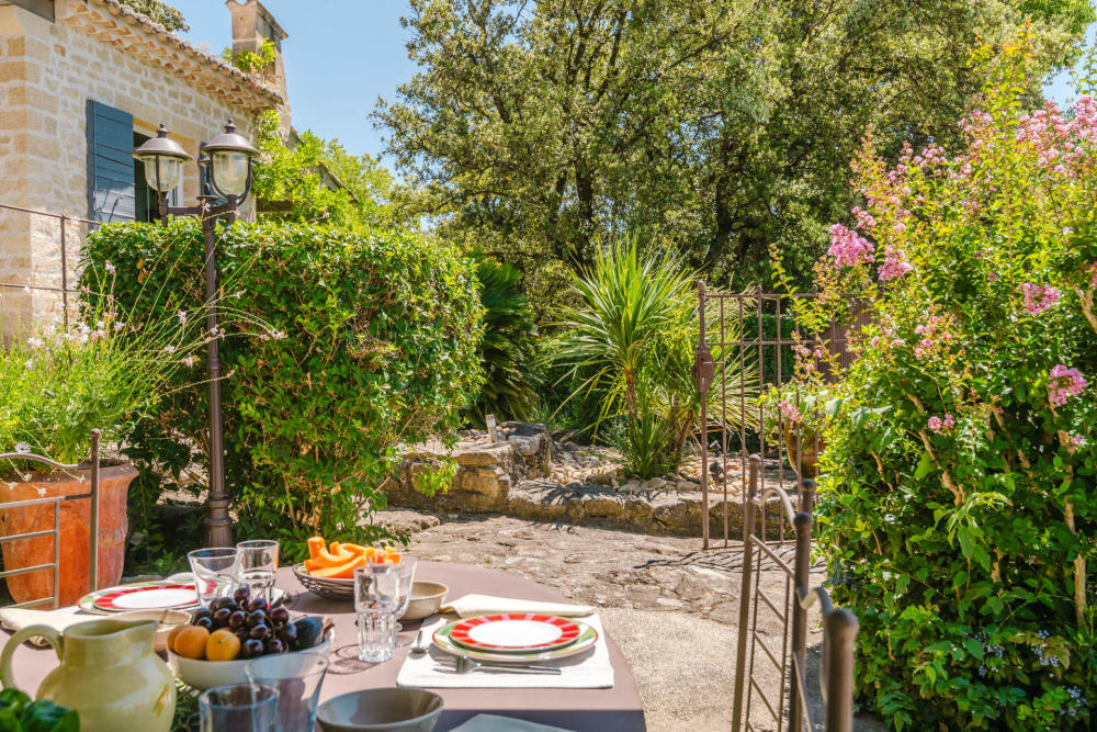Photographs of Mas des Rocailles villa in Provence - Image 31 of 41