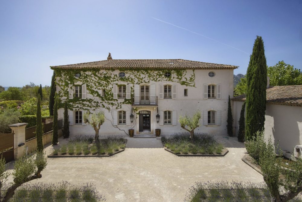 Photographs of Bastide de Coussoul villa in Provence - Image 41 of 41