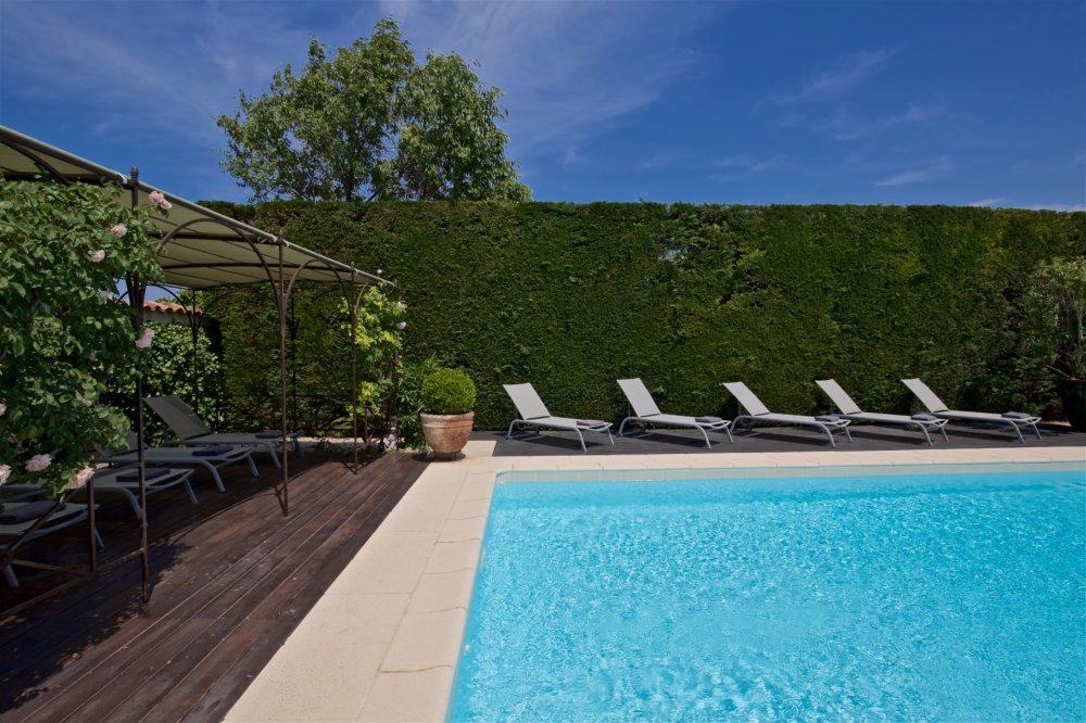 Photographs of La Cour villa in Provence - Image 31 of 34