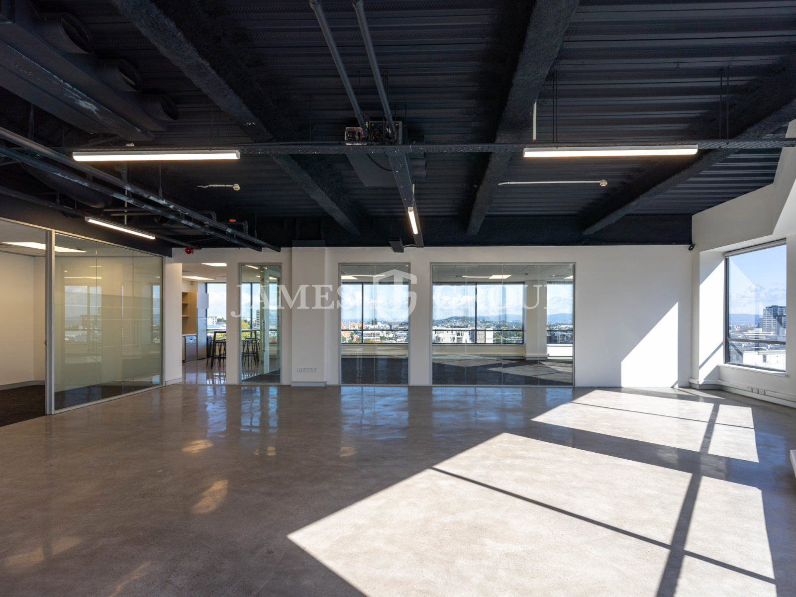 High-outlook Office At An Affordable Rent | 469m²