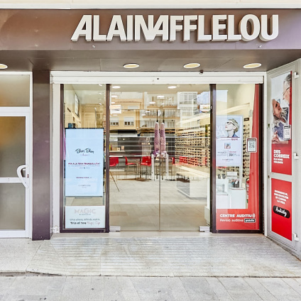 Tienda Óptico Carrer de les barques 4 43850 CAMBRILS