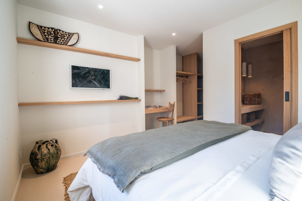 Photographs of Mas Cristal villa in Provence - Image 28 of 44