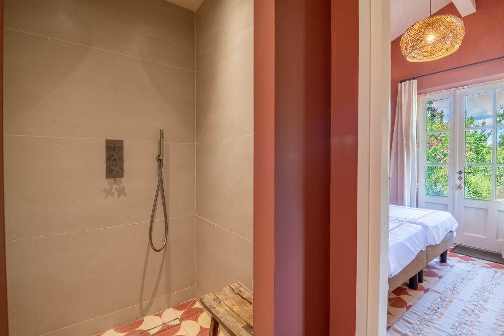 Photographs of Mas Le Nectar villa in Provence - Image 47 of 53