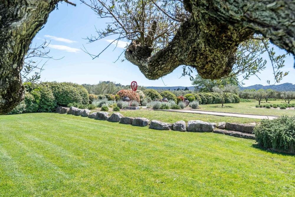 Photographs of Mas des Rêveries villa in Provence - Image 40 of 40