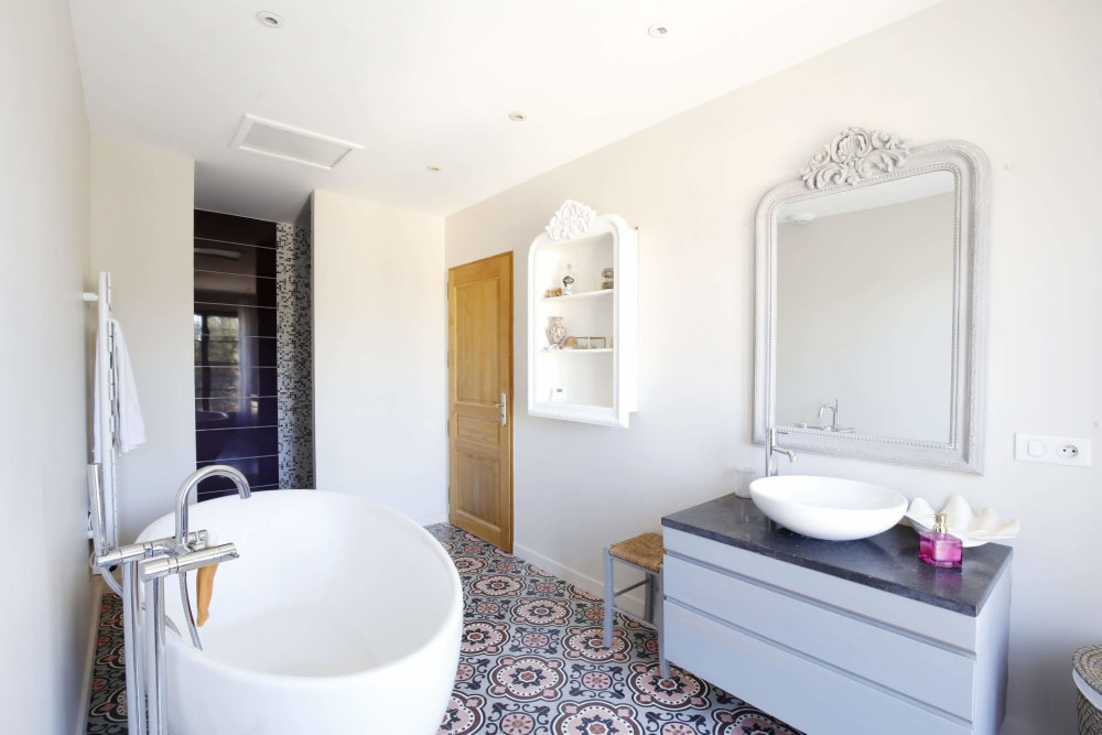 Photographs of Bastide des Carrieres villa in Provence - Image 20 of 43