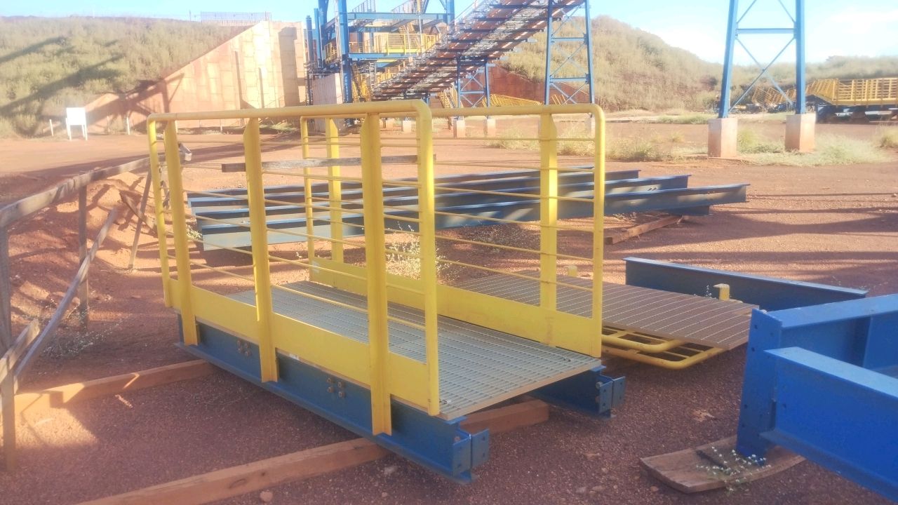 Metal Structure with Conveyor Belt Support – Carbon Steel